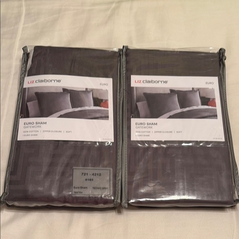 Set of 2 Liz Claiborne Euro Pillow Shams NIP New Grey Neutral Square 26x26